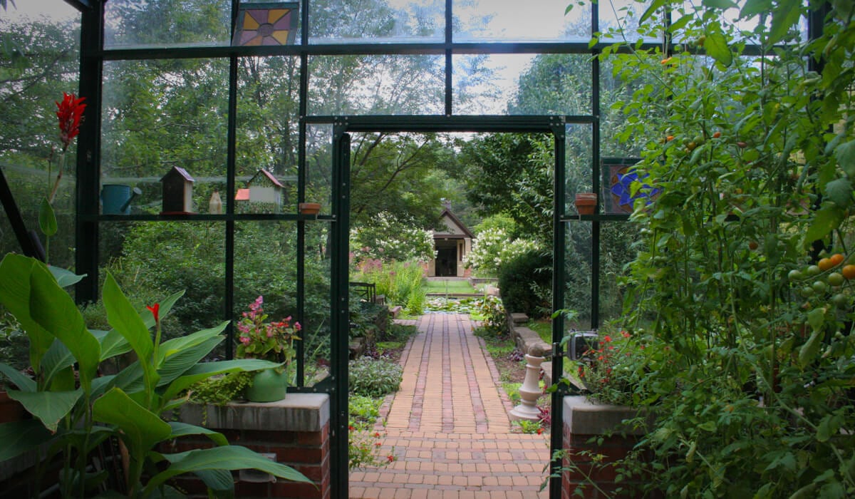 Defries Gardens ‒ County Park